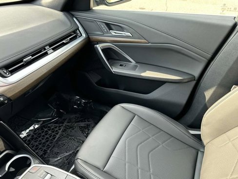 Certified 2025 BMW X1 xDrive28i w/ Technology Package image 40