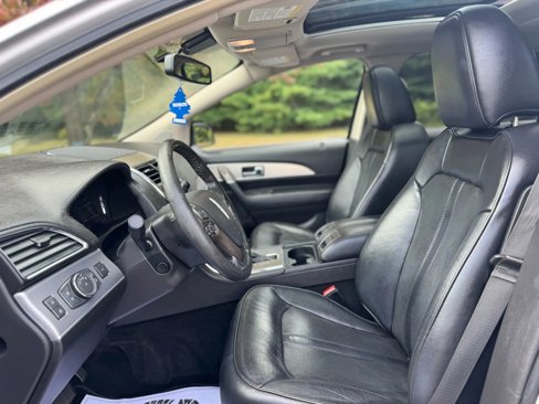 Used 2012 Lincoln MKX AWD image 12