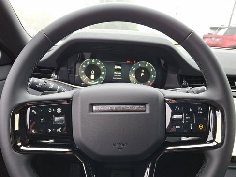 Used 2025 Land Rover Range Rover Evoque S image 15