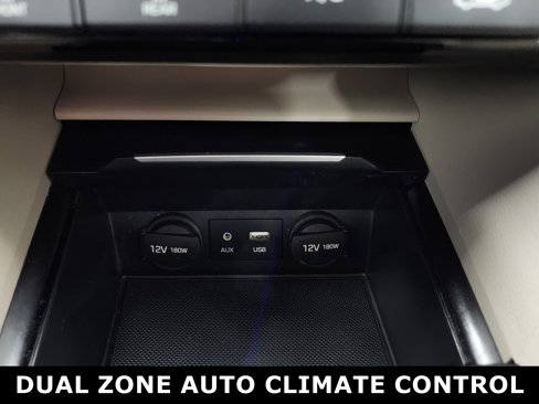 Used 2017 Hyundai Elantra Value Edition image 9