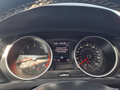 Used 2021 Volkswagen Tiguan SE image 23