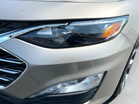 Used 2022 Chevrolet Malibu LT image 12