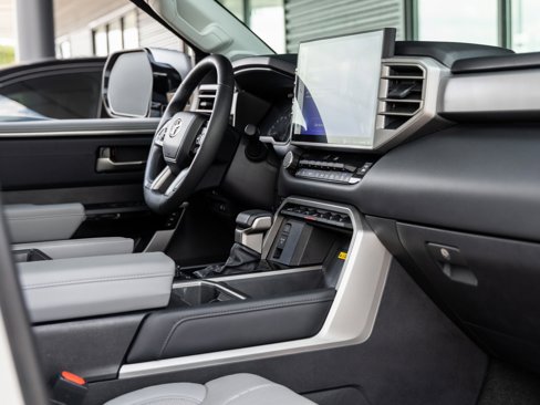 Used 2023 Toyota Tundra Limited image 45