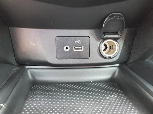 Certified 2020 Nissan Rogue S image 29