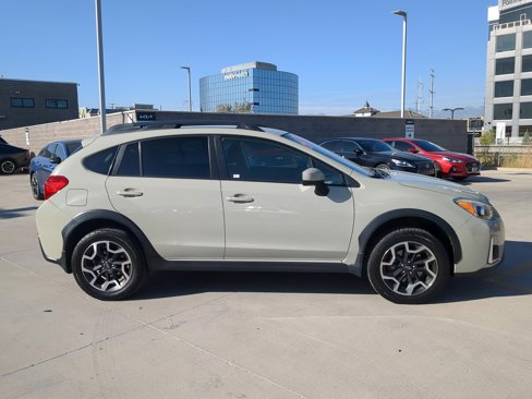 Used 2017 Subaru Crosstrek 2.0i Premium image 6