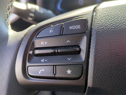 Certified 2024 Hyundai Venue Limited image 14