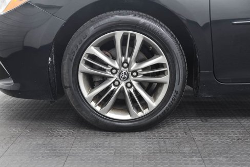 Used 2017 Toyota Camry SE image 8