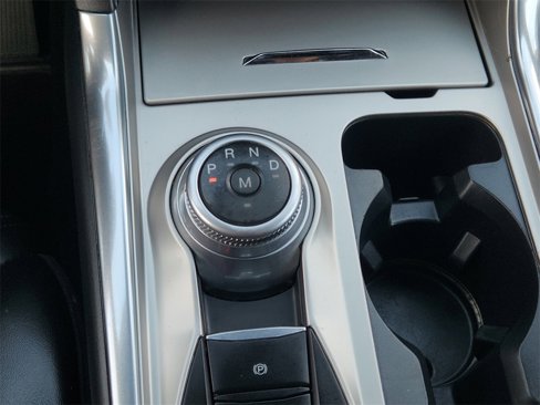 Used 2020 Ford Explorer Platinum w/ Premium Technology Package image 10