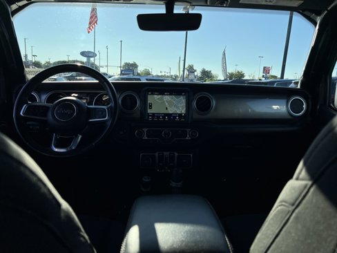 Used 2020 Jeep Wrangler Unlimited Sahara image 23