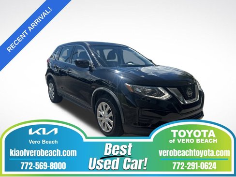 Used 2018 Nissan Rogue S image 1
