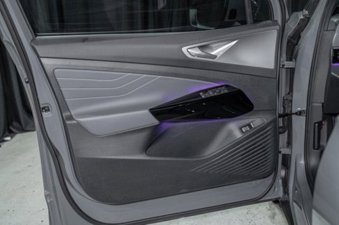 Used 2023 Volkswagen ID.4 Pro S image 9