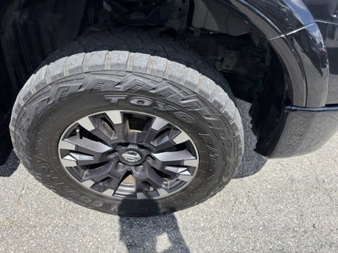 Used 2018 Nissan Titan PRO-4X w/ Pro-4x Convenience Package image 23