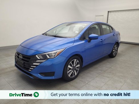 Used 2023 Nissan Versa SV image 1