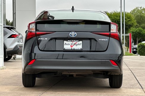 Certified 2022 Toyota Prius LE image 6