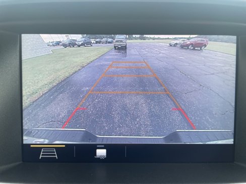 Used 2019 GMC Canyon SLE image 25