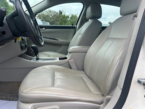 Used 2008 Chevrolet Impala SS image 13
