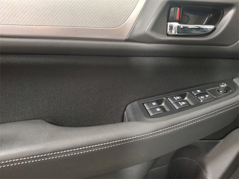 Used 2016 Subaru Outback 2.5i Premium image 15