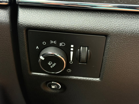 Used 2017 Jeep Grand Cherokee Limited image 22