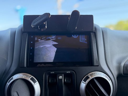 Used 2015 Jeep Wrangler Rubicon w/ Power Convenience Group image 27