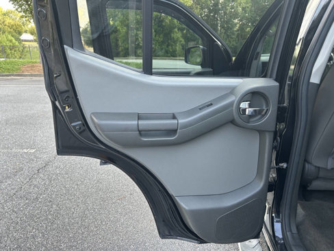 Used 2012 Nissan Xterra S w/ Value Package image 13