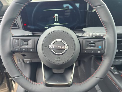 New 2025 Nissan Kicks SR w/ SR Premium Package image 27