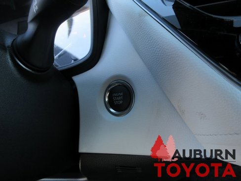 New 2025 Toyota Corolla SE image 8