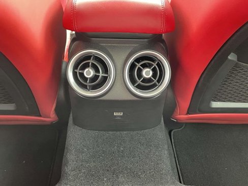 Used 2019 Alfa Romeo Giulia Ti w/ Quick Order Package 22X Lusso image 27