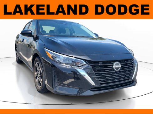 Used 2024 Nissan Sentra SV image 1