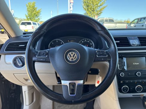 Used 2012 Volkswagen Passat TDI SE image 16