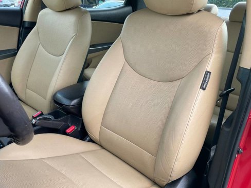 Used 2013 Hyundai Elantra Limited w/ Technology Pkg image 7