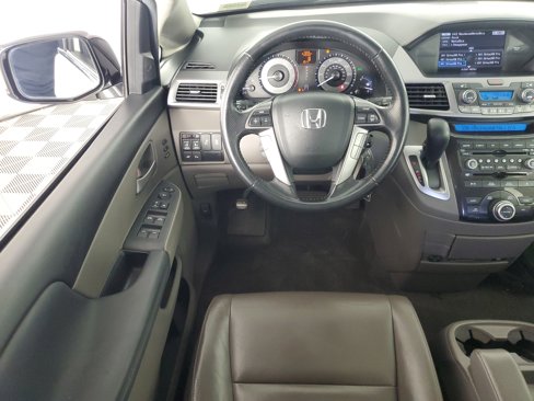 Used 2013 Honda Odyssey Touring Elite image 15