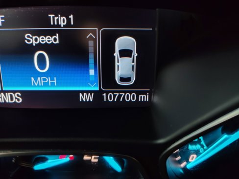 Used 2015 Ford Escape SE w/ Equipment Group 201A image 2
