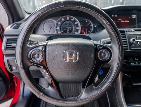 Used 2017 Honda Accord Sport image 15
