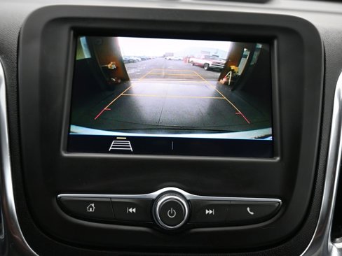 Used 2020 Chevrolet Equinox LS w/ LS Convenience Package image 17