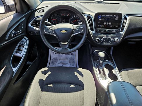 Used 2023 Chevrolet Malibu LT image 9