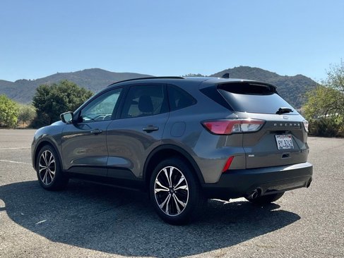 Certified 2022 Ford Escape SE w/ SE Sport Appearance Package image 4