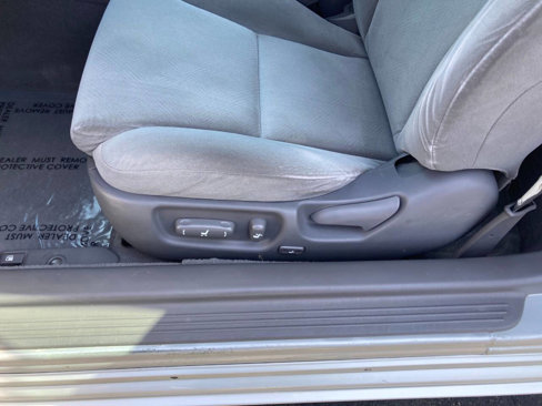 Used 2004 Toyota Solara SE image 85
