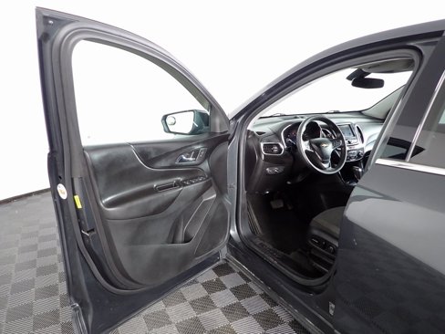 Used 2019 Chevrolet Equinox LT image 17