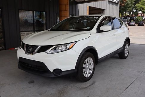 Used 2019 Nissan Rogue Sport S image 35
