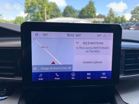 Used 2020 Ford Explorer XLT w/ Equipment Group 202A image 22