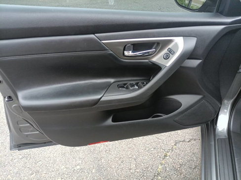 Used 2015 Nissan Altima 2.5 SL image 16