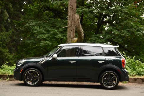 Used 2013 MINI Cooper Countryman S w/ Technology Pkg image 2
