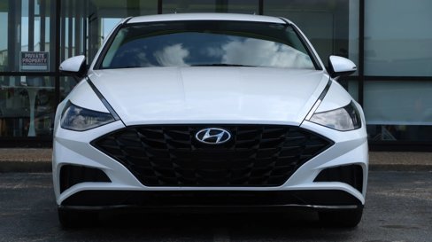 Used 2022 Hyundai Sonata SEL image 2