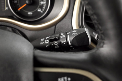 Used 2015 Jeep Cherokee Latitude w/ Comfort/Convenience Group image 27