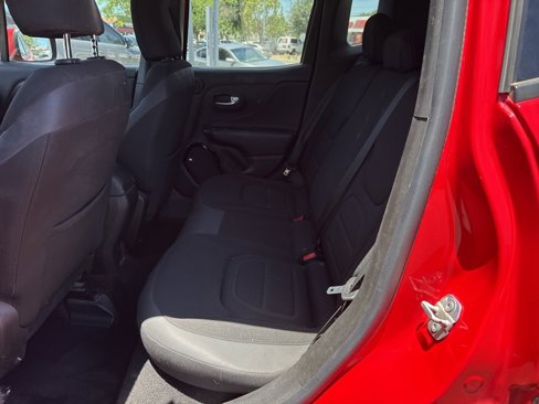 Used 2017 Jeep Renegade Altitude image 14