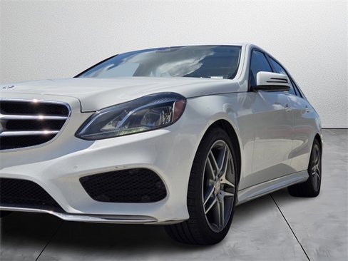 Used 2016 Mercedes-Benz E 350 Sedan image 2