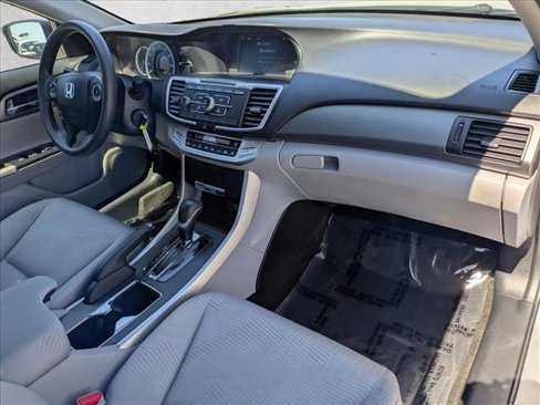 Used 2015 Honda Accord LX image 19