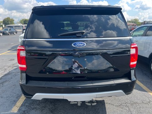 Used 2019 Ford Expedition XLT w/ Equipment Group 202A image 6