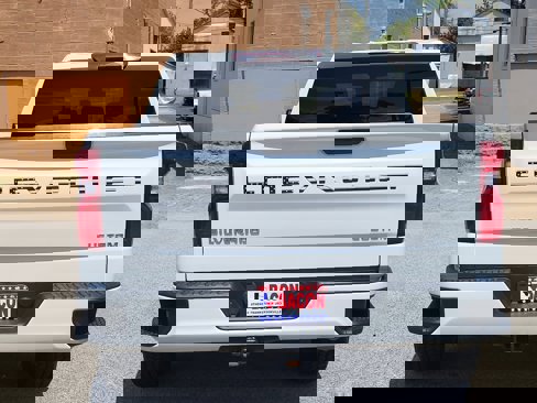 Used 2022 Chevrolet Silverado 1500 Custom w/ Safety Confidence Package image 5