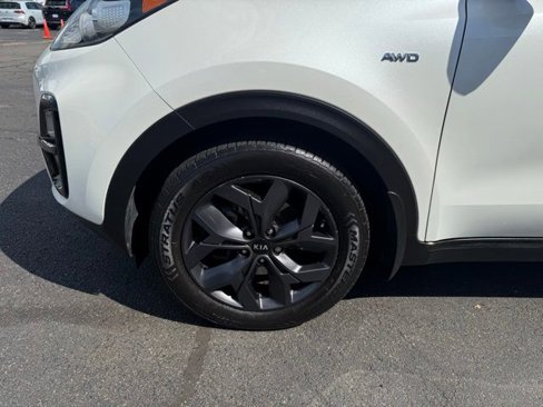 Used 2020 Kia Sportage S image 13